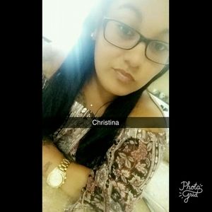 Meet your Posher, Tina